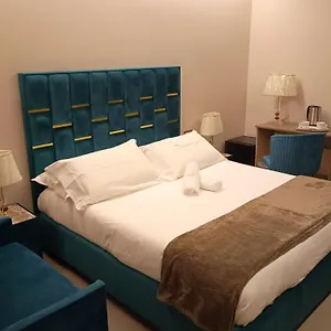 Frühstückspension Suites&rooms Piazza Dei Martiri, CTA